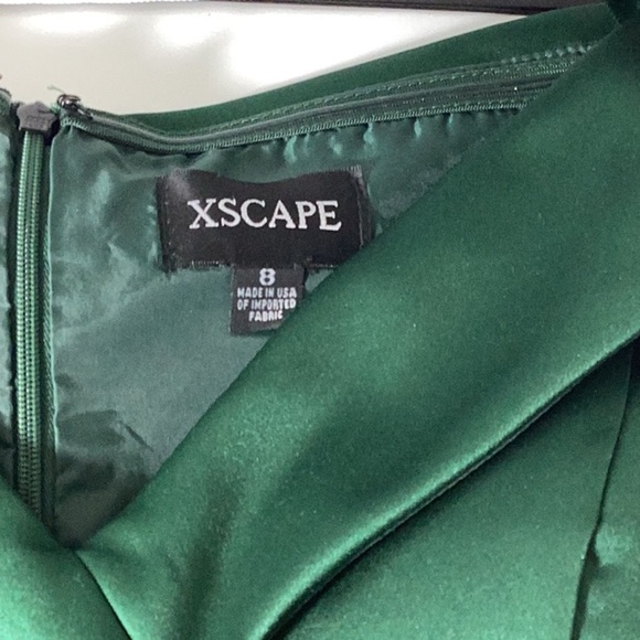 Xscape Women's Green Off-Shoulder Maxi Dress - Picture 8 of 9